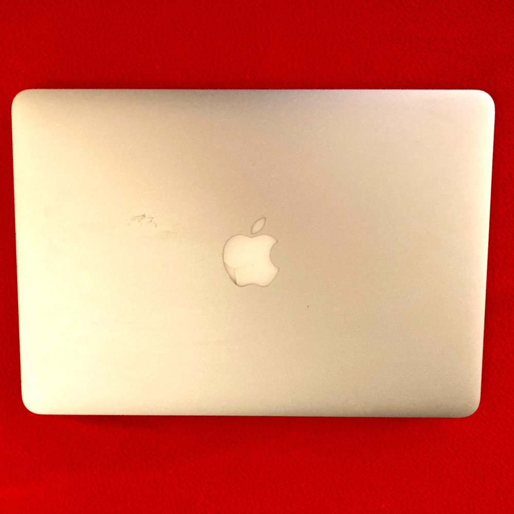 Used MacBook Pro (Retina, 13-inch, 2014), 2.6 GHz Dual-Core Intel Core i5, 16 GB